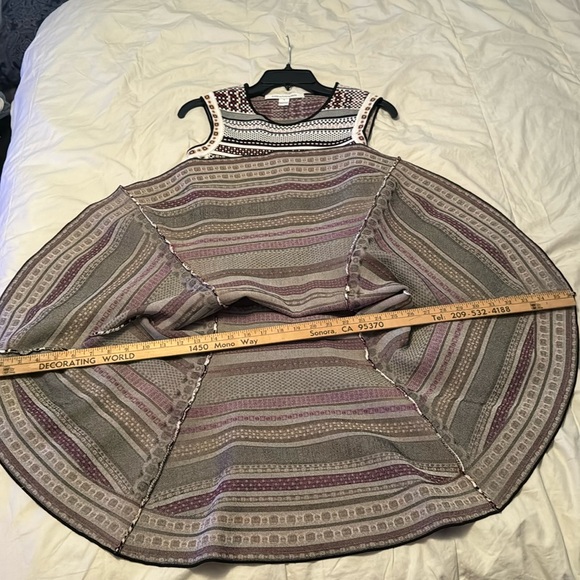 Diane Von Furstenberg Sleeveless knit dress Size S. EUC - Picture 5 of 8